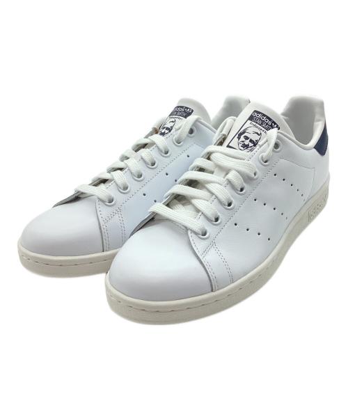 adidas（アディダス）adidas (アディダス) スニーカー ホワイト サイズ:24の古着・服飾アイテム