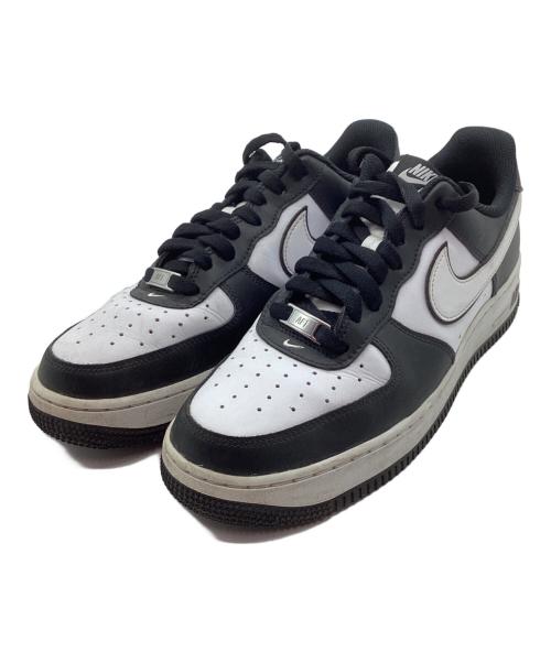 NIKE（ナイキ）NIKE (ナイキ) スニーカー ホワイト×ブラック サイズ:27.5の古着・服飾アイテム