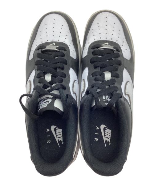 NIKE（ナイキ）NIKE (ナイキ) スニーカー ホワイト×ブラック サイズ:27.5の古着・服飾アイテム