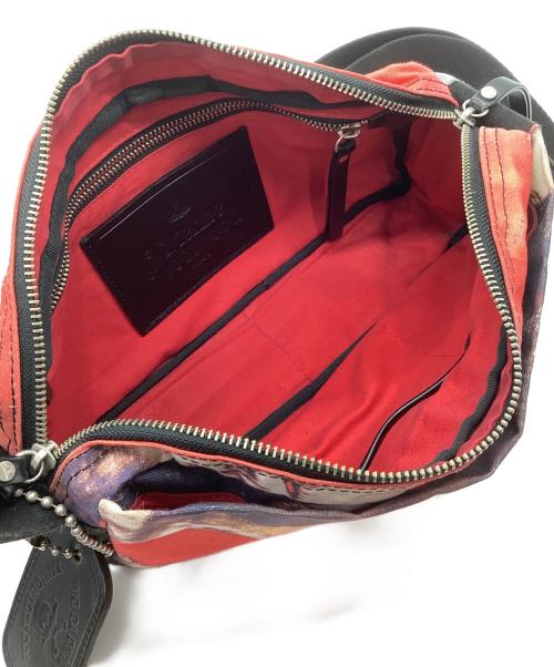 Vivienne Westwood（ヴィヴィアンウエストウッド）Vivienne Westwood (ヴィヴィアンウエストウッド) ショルダーバッグ レッドの古着・服飾アイテム