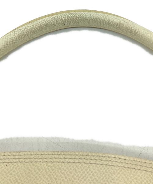 VALENTINO GARAVANI（ヴァレンティノ・ガラヴァーニ）VALENTINO GARAVANI (ヴァレンティノ・ガラヴァーニ) ハンドバッグ アイボリーの古着・服飾アイテム