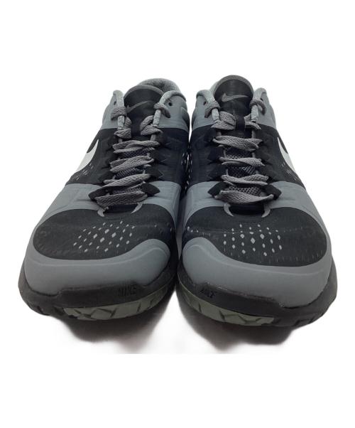 NIKE（ナイキ）NIKE (ナイキ) スニーカー グレー×ブラック サイズ:28の古着・服飾アイテム
