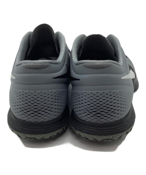 NIKE（ナイキ）NIKE (ナイキ) スニーカー グレー×ブラック サイズ:28の古着・服飾アイテム