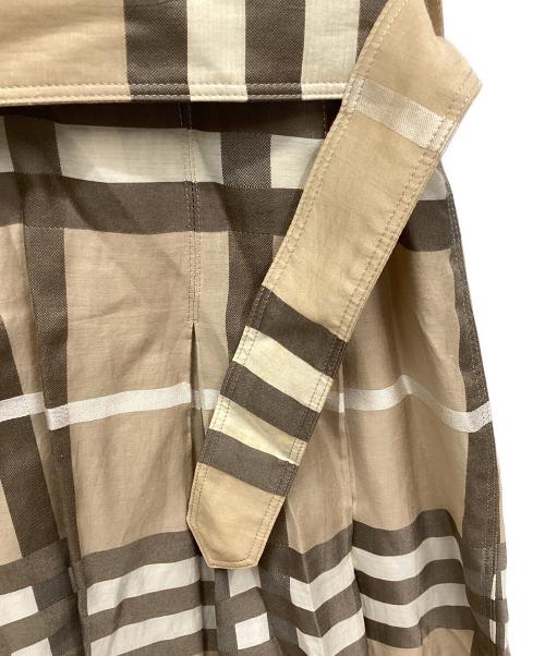 BURBERRY LONDON（バーバリーロンドン）BURBERRY LONDON (バーバリーロンドン) ノースリーブワンピース ベージュ×ブラック サイズ:40の古着・服飾アイテム