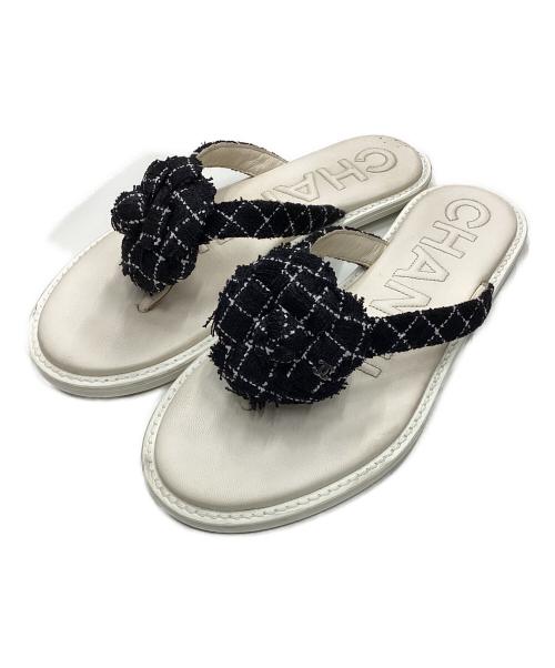 CHANEL（シャネル）CHANEL (シャネル) カメリアトングサンダル ホワイト サイズ:36の古着・服飾アイテム