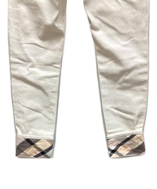 BLUE LABEL CRESTBRIDGE（ブルーレーベルクレストブリッジ）BLUE LABEL CRESTBRIDGE (ブルーレーベルクレストブリッジ) パンツ ホワイト サイズ:XSの古着・服飾アイテム