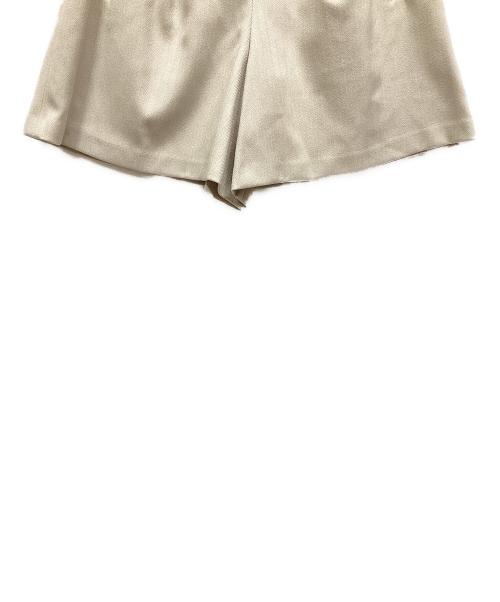 BLUE LABEL CRESTBRIDGE（ブルーレーベルクレストブリッジ）BLUE LABEL CRESTBRIDGE (ブルーレーベルクレストブリッジ) ハーフパンツ ベージュ サイズ:36の古着・服飾アイテム