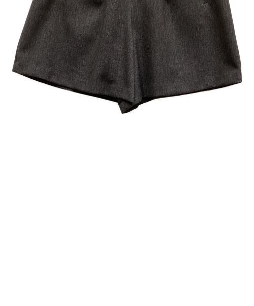 BLUE LABEL CRESTBRIDGE（ブルーレーベルクレストブリッジ）BLUE LABEL CRESTBRIDGE (ブルーレーベルクレストブリッジ) ハーフパンツ グレー サイズ:36の古着・服飾アイテム