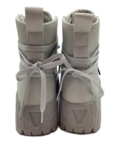 NIKE（ナイキ）NIKE (ナイキ) スニーカー グレー サイズ:23の古着・服飾アイテム