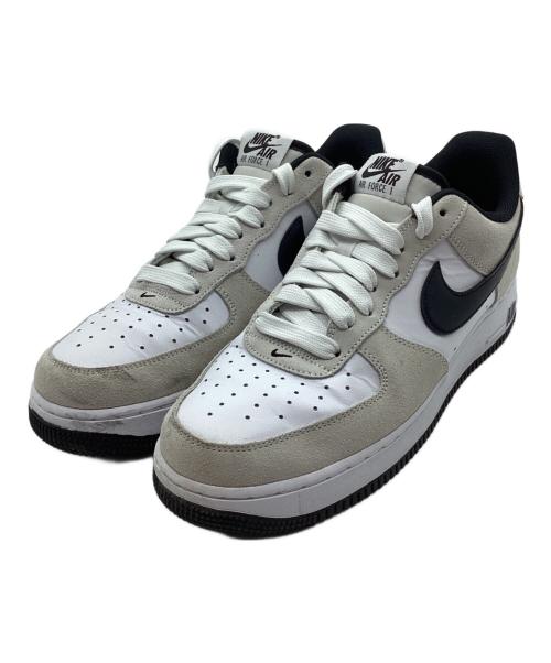 NIKE（ナイキ）NIKE (ナイキ) スニーカー ホワイト×ベージュ サイズ:28の古着・服飾アイテム
