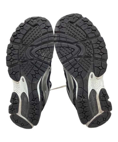 NEW BALANCE（ニューバランス）NEW BALANCE (ニューバランス) スニーカー ブラック×シルバー サイズ:27の古着・服飾アイテム