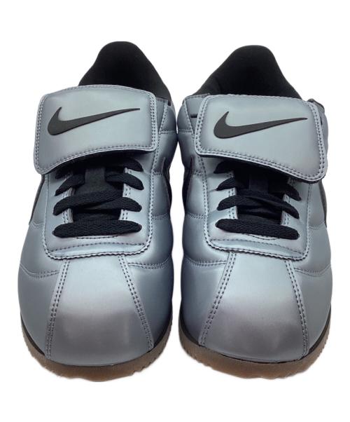 NIKE（ナイキ）NIKE (ナイキ) スニーカー ライトグレー サイズ:26.5の古着・服飾アイテム