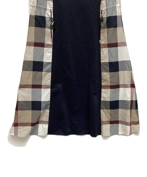 BLUE LABEL CRESTBRIDGE（ブルーレーベルクレストブリッジ）BLUE LABEL CRESTBRIDGE (ブルーレーベルクレストブリッジ) コンパクトクリアーポンチチェックコンビドレス ブラック×ホワイト サイズ:38の古着・服飾アイテム