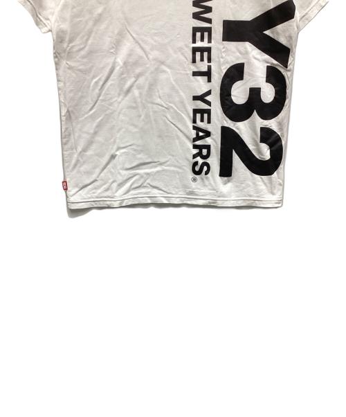 sy32 by sweet years（エスワイサーティトゥバイスィートイヤーズ）sy32 by sweet years (エスワイサーティトゥバイスィートイヤーズ) Tシャツ ホワイト×ブラック サイズ:Lの古着・服飾アイテム