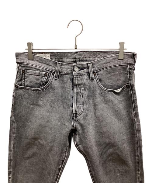 LEVI'S（リーバイス）LEVI'S (リーバイス) デニムパンツ ブラック サイズ:32の古着・服飾アイテム