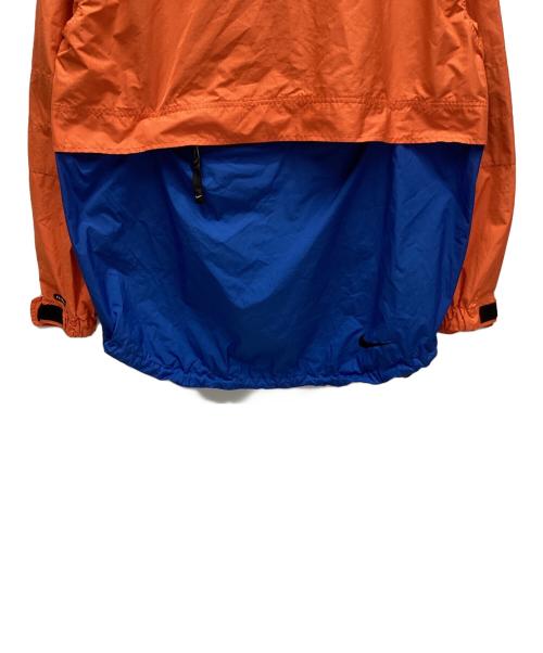 NIKE ACG（ナイキエーシージー）NIKE ACG (ナイキエーシージー) ジャケット オレンジ×ブルー サイズ:Mの古着・服飾アイテム