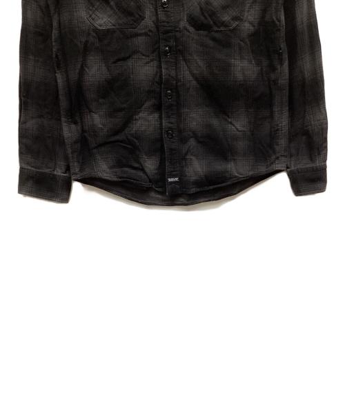 DELUXE（デラックス）DELUXE (デラックス) シャツ ブラック サイズ:Sの古着・服飾アイテム