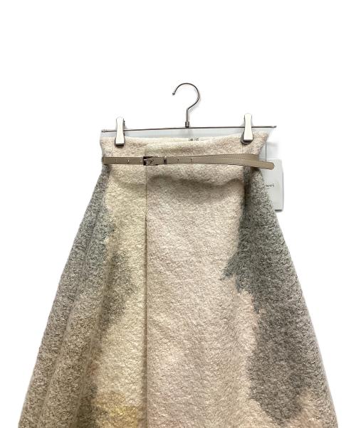 Ameri（アメリ）Ameri (アメリ) ANDREA ABSTRACT PAINT SKIRT ベージュ サイズ:Sの古着・服飾アイテム