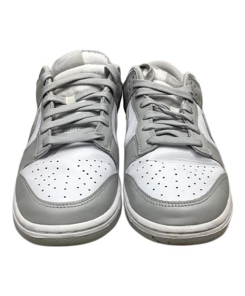 NIKE（ナイキ）NIKE (ナイキ) シューズ ホワイト×グレー サイズ:27の古着・服飾アイテム
