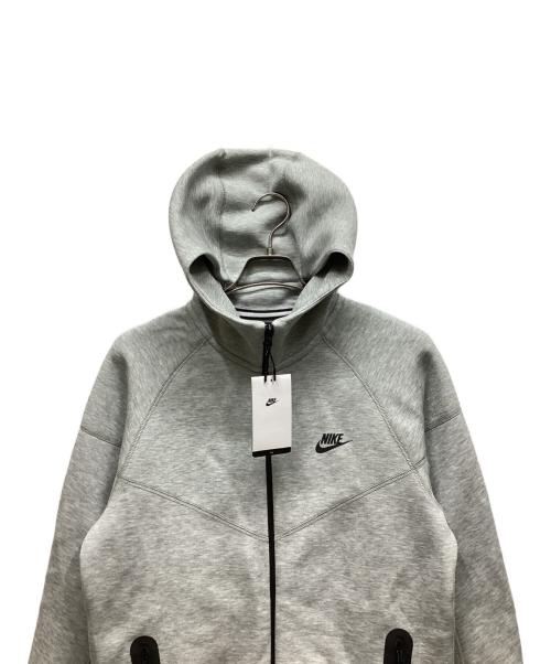 NIKE（ナイキ）NIKE (ナイキ) ジップパーカー ライトグレー サイズ:S 未使用品の古着・服飾アイテム
