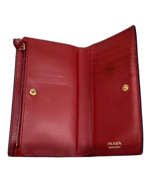 PRADA（プラダ）PRADA (プラダ) 2つ折り財布 ブラック×レッドの古着・服飾アイテム