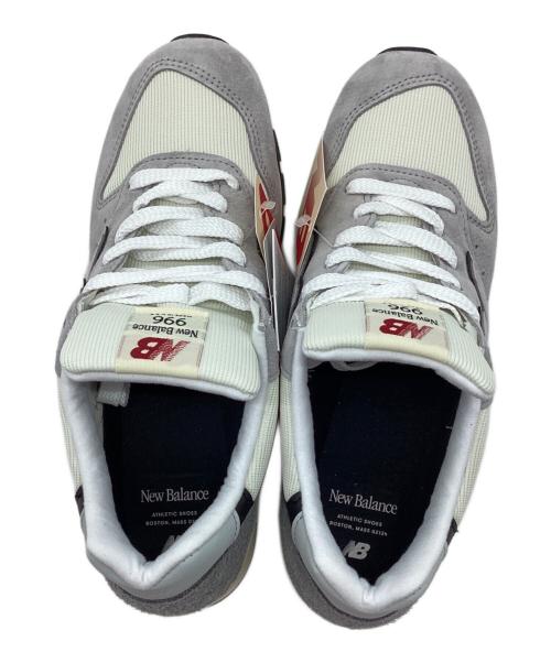 NEW BALANCE（ニューバランス）NEW BALANCE (ニューバランス) スニーカー グレー×ホワイト サイズ:27.5 未使用品の古着・服飾アイテム