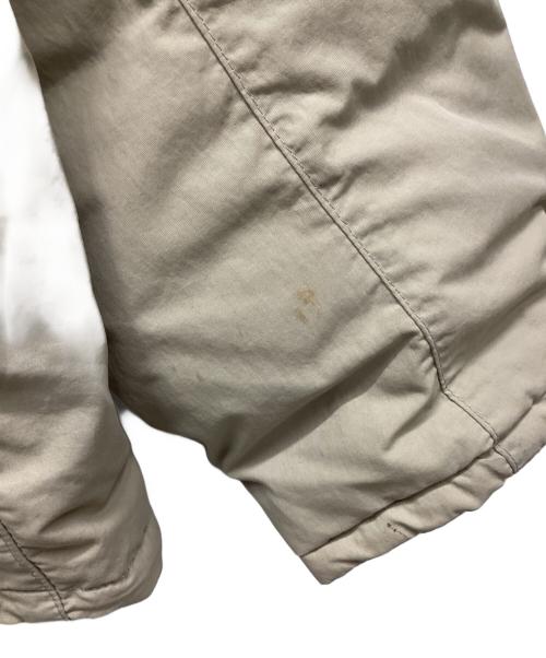 mont-bell（モンベル）mont-bell (モンベル) リバーシブルダウンジャケット ベージュ×グリーン サイズ:Lの古着・服飾アイテム