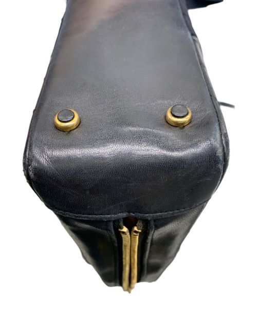 CHANEL（シャネル）CHANEL (シャネル) [OLD]Vステッチショルダーバッグ ブラックの古着・服飾アイテム