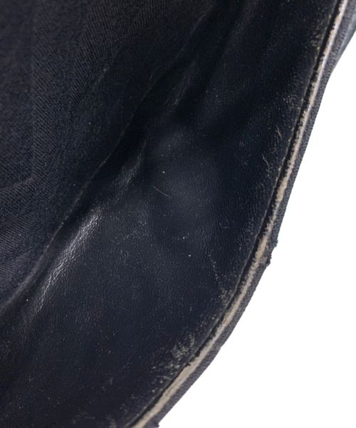 CHANEL（シャネル）CHANEL (シャネル) [OLD]Vステッチショルダーバッグ ブラックの古着・服飾アイテム