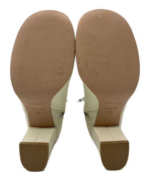 CHEMBUR（チェンバー）CHEMBUR (チェンバー) ラウンドジップブーツ アイボリー サイズ:36の古着・服飾アイテム