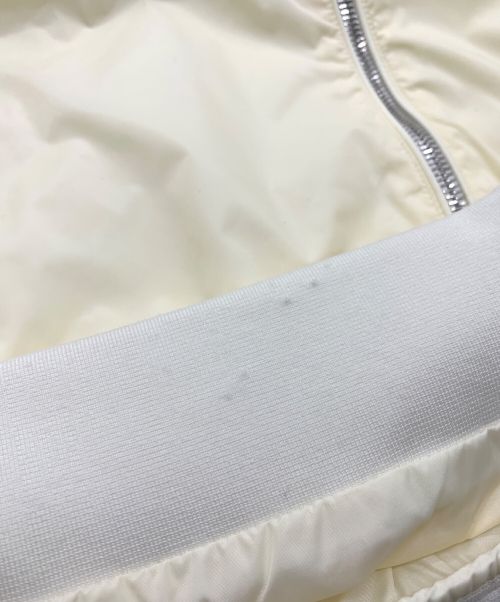 DUVETICA（デュベティカ）DUVETICA (デュベティカ) brusson ナイロンショートパーカー アイボリー サイズ:50の古着・服飾アイテム