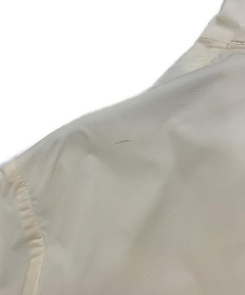 DUVETICA（デュベティカ）DUVETICA (デュベティカ) brusson ナイロンショートパーカー アイボリー サイズ:50の古着・服飾アイテム