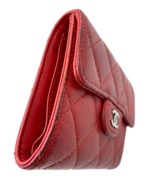 CHANEL（シャネル）CHANEL (シャネル) 3つ折り財布 / キャビアスキン レッドの古着・服飾アイテム
