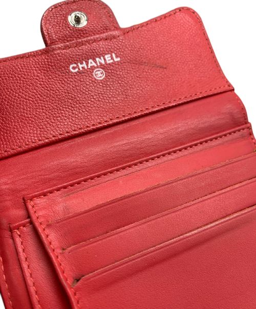 CHANEL（シャネル）CHANEL (シャネル) 3つ折り財布 / キャビアスキン レッドの古着・服飾アイテム