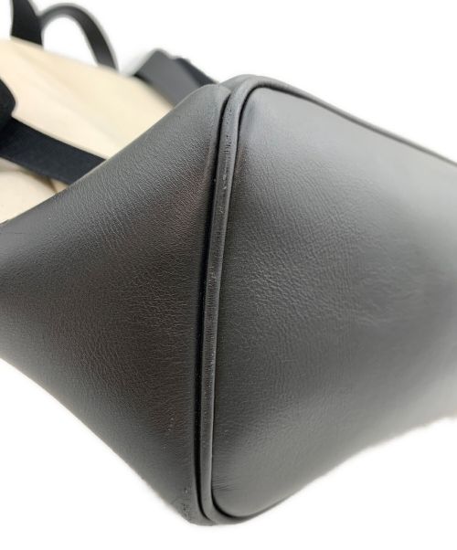 BALENCIAGA（バレンシアガ）BALENCIAGA (バレンシアガ) ロゴ キャンバス リュックサック アイボリー×ブラックの古着・服飾アイテム