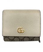 GUCCIグッチ）の古着「2つ折り財布 GG ベージュ×ホワイト」｜ベージュ