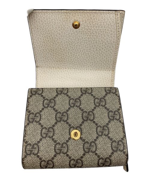 GUCCI（グッチ）GUCCI (グッチ) 2つ折り財布 GG ベージュ×ホワイト ベージュの古着・服飾アイテム