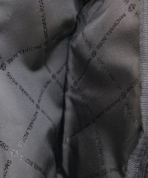 MICHAEL KORS（マイケル・コース）MICHAEL KORS (マイケルコース) ウエストバッグ ホワイトの古着・服飾アイテム