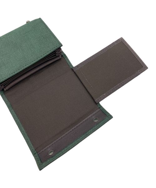 M+（エムピウ）M+ (エムピウ) 2つ折り財布 ミッレフォッリエ 2 P25 グリーンの古着・服飾アイテム