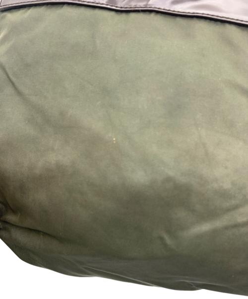 PRADA（プラダ）PRADA (プラダ) ナイロンショルダーバッグ オリーブの古着・服飾アイテム