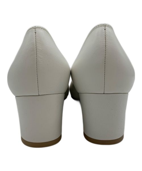 UNITED ARROWS（ユナイテッドアローズ）UNITED ARROWS (ユナイテッドアローズ) ポインテッドチャンキーパンプス ホワイト サイズ:37 1/2の古着・服飾アイテム