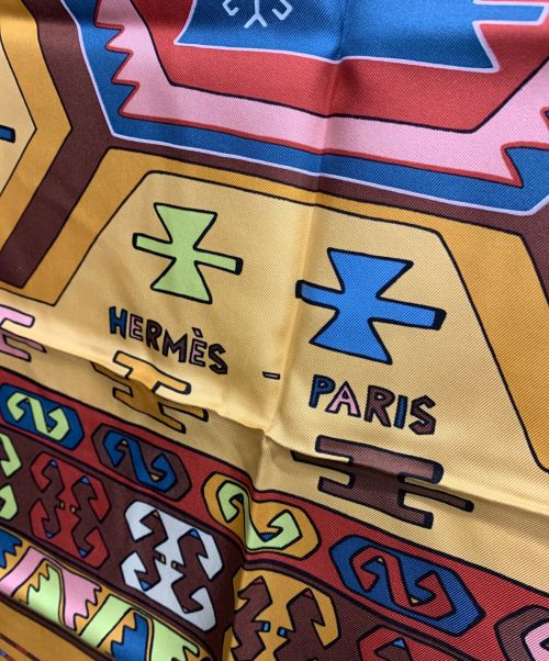 HERMES（エルメス）HERMES (エルメス) スカーフ カレ90 キリム オレンジの古着・服飾アイテム