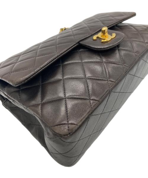CHANEL（シャネル）CHANEL (シャネル) CHANEL（シャネル）チェーンショルダーバッグ　マトラッセ25 Wフラップ ブラウン サイズ:25の古着・服飾アイテム
