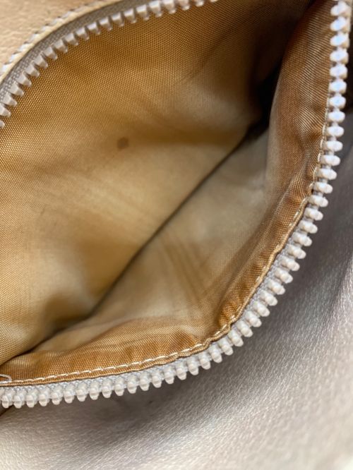 CELINE（セリーヌ）CELINE (セリーヌ) ショルダーバッグ ベージュの古着・服飾アイテム