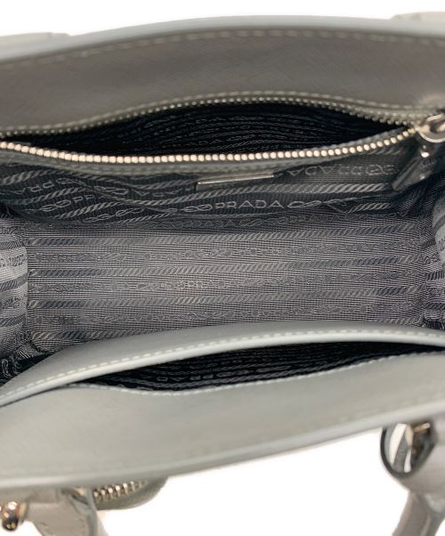 PRADA（プラダ）PRADA (プラダ) ガレリア サフィアーノ ルクス レザー ミニ ハンドバッグ グレーの古着・服飾アイテム