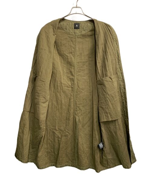 maison de soil（メゾンドソイル）maison de soil (メゾンドソイル) シルクキルトノーカラーコート オリーブ サイズ:Ⅰの古着・服飾アイテム