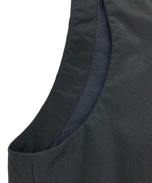 ATON（エイトン）ATON (エイトン) コットンパデットベスト ブラック サイズ:04の古着・服飾アイテム