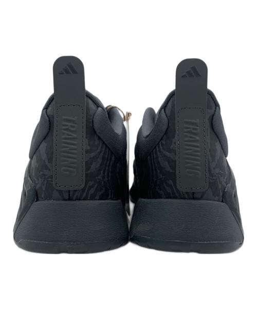 adidas（アディダス）adidas (アディダス) トレーニングシューズ ブラック×グレー サイズ:25cmの古着・服飾アイテム