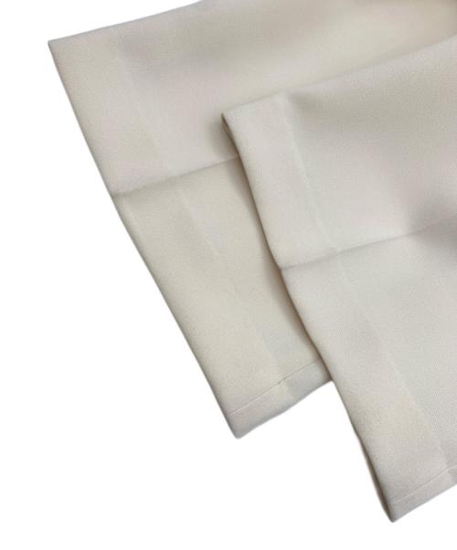 6(ROKU) BEAUTY&YOUTH（ロク ビューティーアンドユース）6(ROKU) BEAUTY&YOUTH (ロク ビューティーアンドユース) ポリエステルレーヨン ブーツカットパンツ アイボリー サイズ:36の古着・服飾アイテム