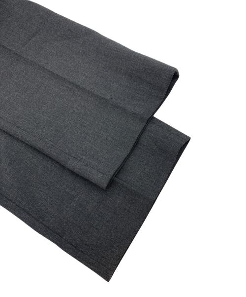 BEAUTY&YOUTH（ビューティーアンドユース）BEAUTY&YOUTH (ビューティーアンドユース) 1プリーツ イージー スラックス ‐ストレッチ‐ グレー サイズ:Lの古着・服飾アイテム